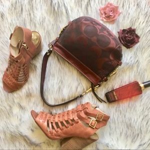 Authentic Coach Signature Zoe Red Garner